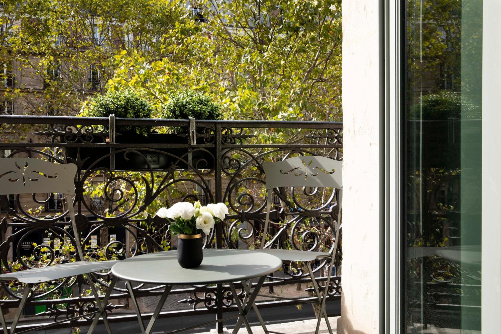 Rayz Eiffel Aparthotel Paris Exterior photo